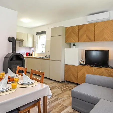 Golden * Balatonlelle