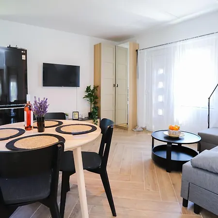 Golden Holiday home *