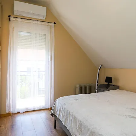 Golden Feriehus Balatonlelle