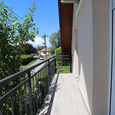 Holiday home Golden