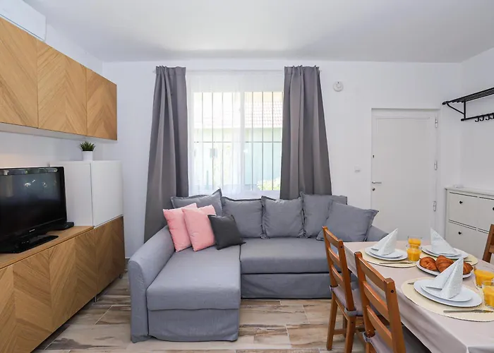 Holiday home Golden *