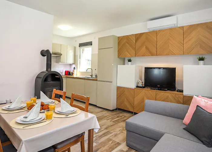 Golden * Balatonlelle